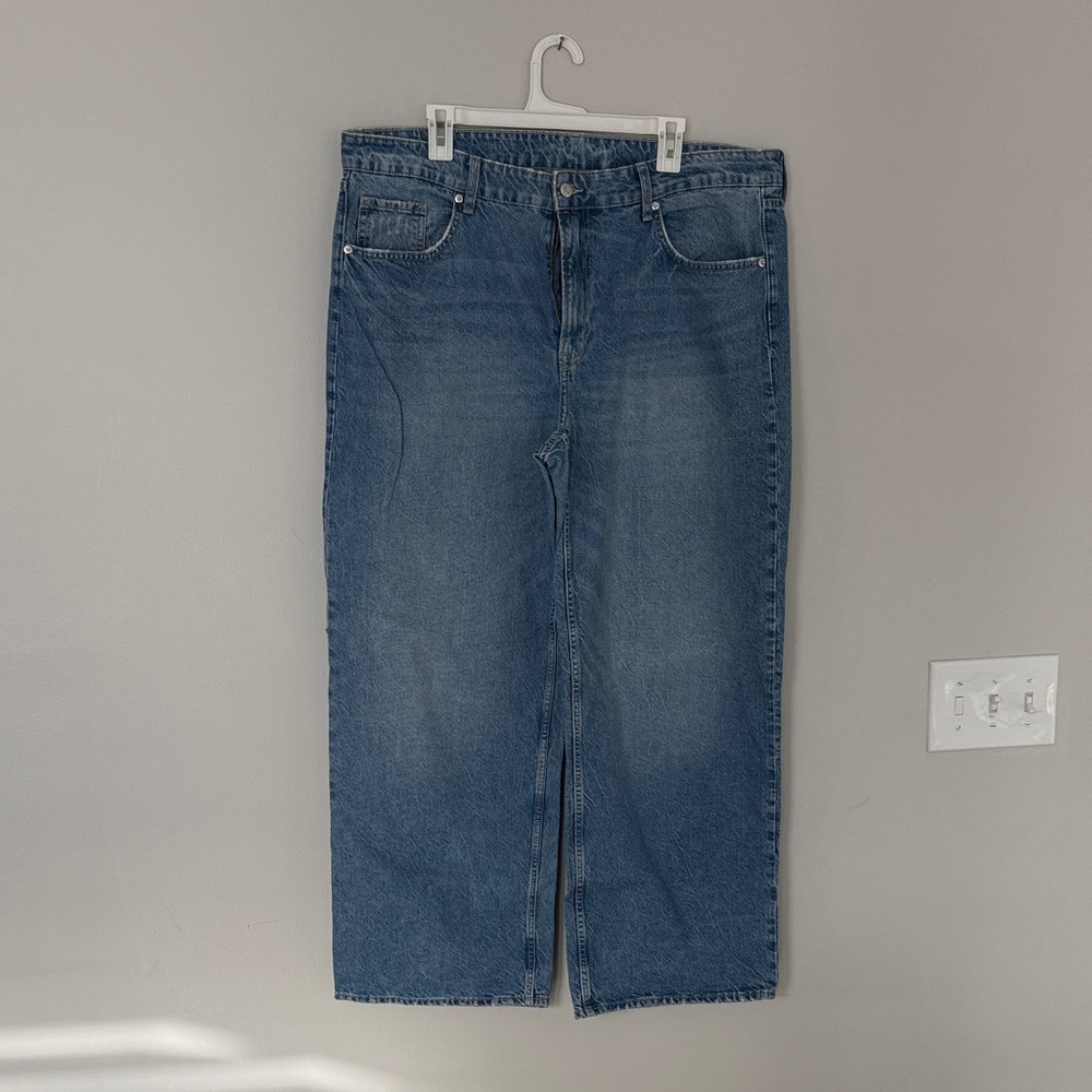 H&M baggy wide loose fit mid waist medium wash denim